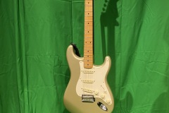 Stratocaster by Fender (made in Mexico)
